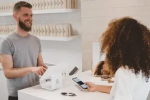 Inward Remittance: Pengertian, Cara Kerja, dan Contoh Pengirimannya