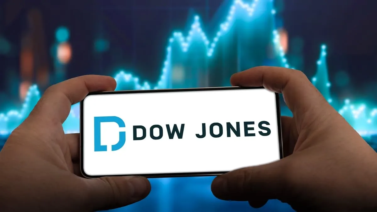 Gambar Saham Dow Jones (DJIA) Meroket 900 Poin, Saham Teknologi dan Crypto Juga Terbang!