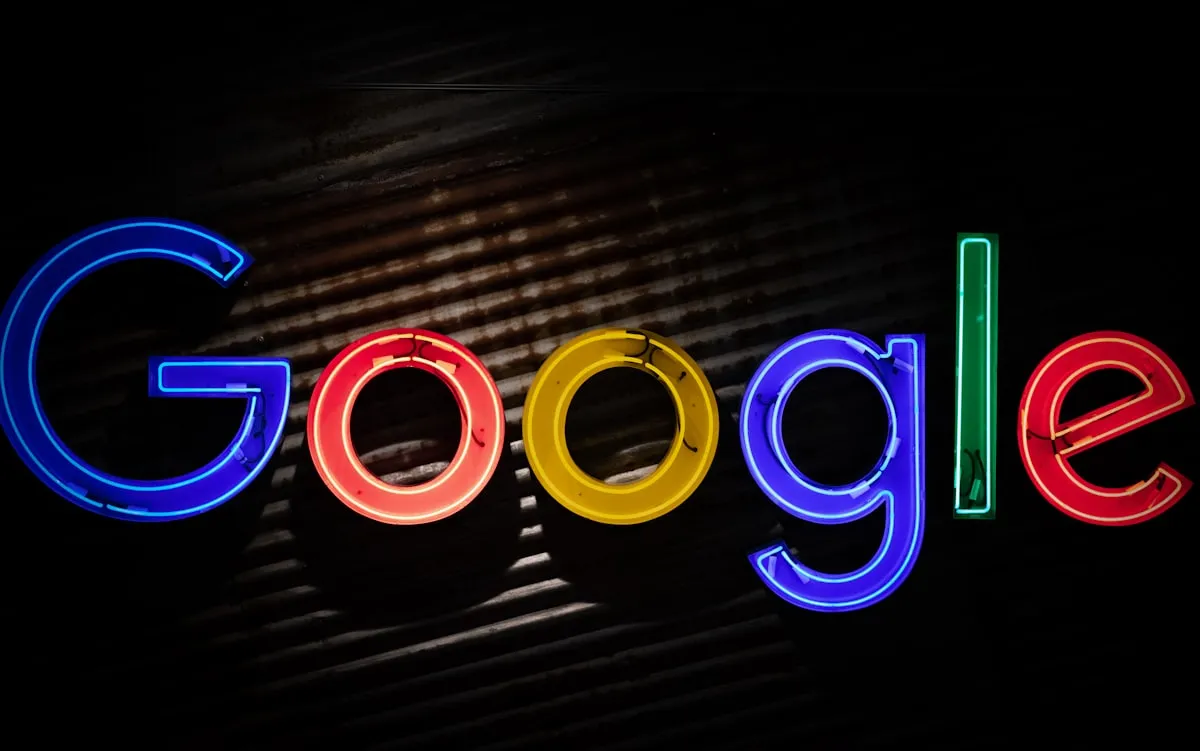 Gambar Prediksi Harga Saham Google (GOOG) dalam 1 Tahun Menurut Analis