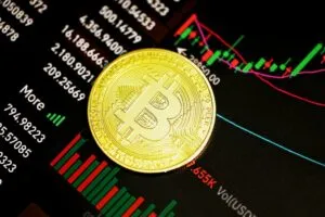 Harga Bitcoin Hari Ini 7 Juli 2026: BTC Naik 7%, ETF Outflow Rekor
