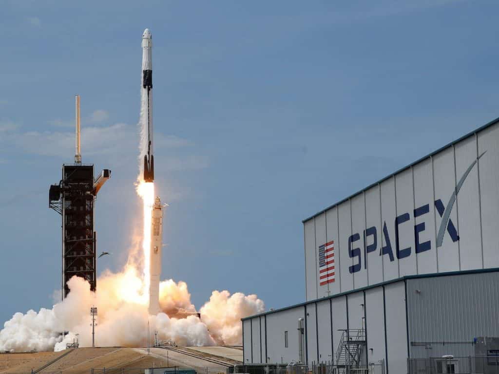 Gambar SpaceX