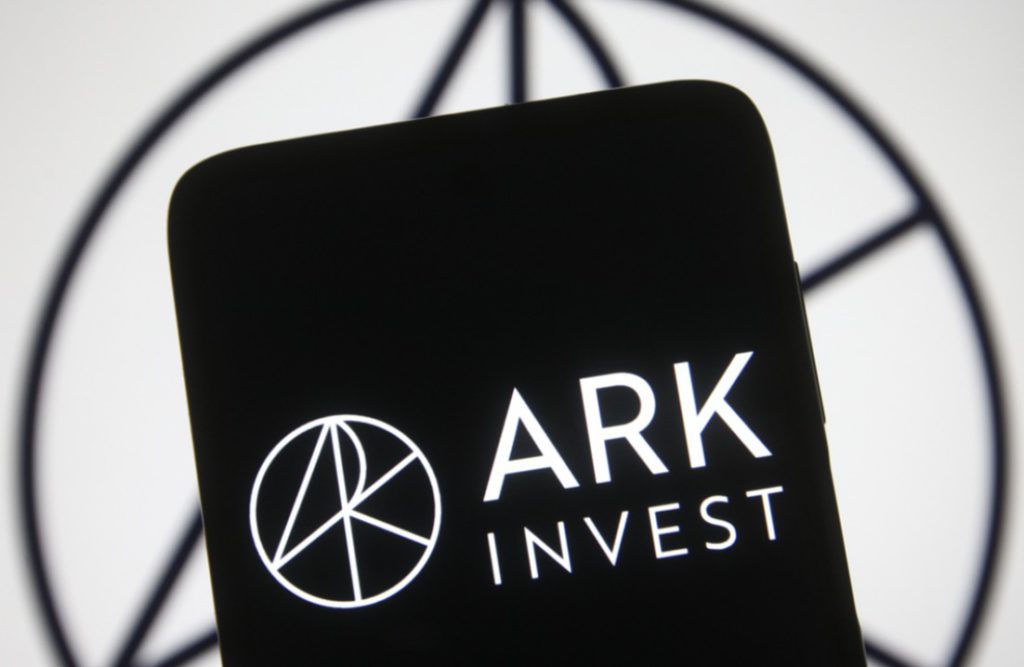 ark investment antrian nomor 1 etf bitcoin
