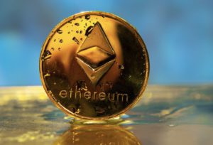 Ethereum: Menembus Batas $2.000, Apakah Ini Awal dari Revolusi Crypto?