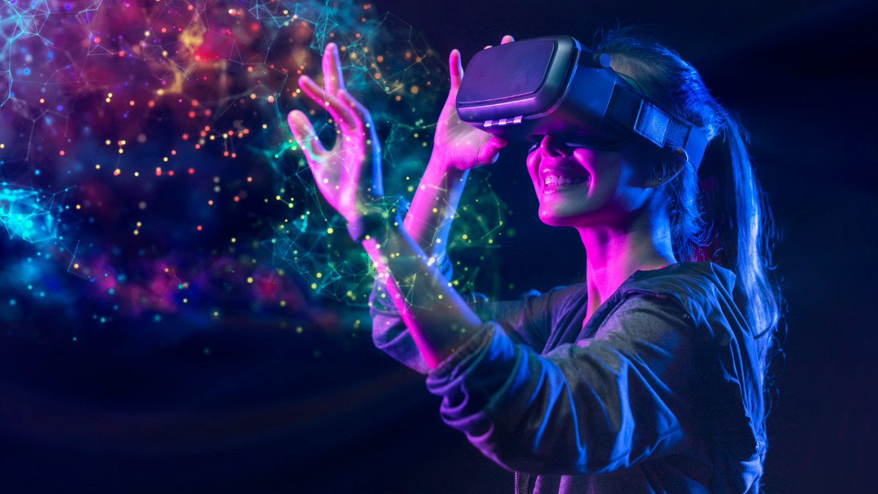 Gambar HeLa Labs and COBOX Collaborate, Shape the Future of VR with Blockchain Technology!