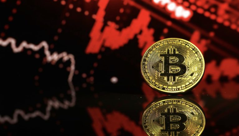 Harga Bitcoin Tersungkur Kembali ke Level $94.000 Hari Ini (23/12/24): Sentimen Sosial Bitcoin Anjlok?