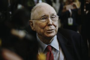 Warisan Charlie Munger: Pelajaran Investasi dari Sang Legenda