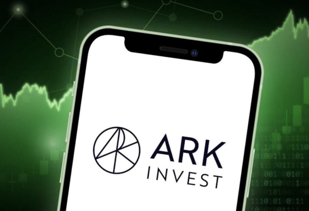 ark invest jual saham coinbase