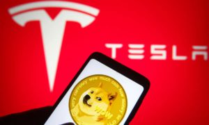 Elon Musk Kembali Terima Dogecoin untuk Pembelian Merchandise Tesla, DOGE Siap Naik ke Rp15 Ribu?