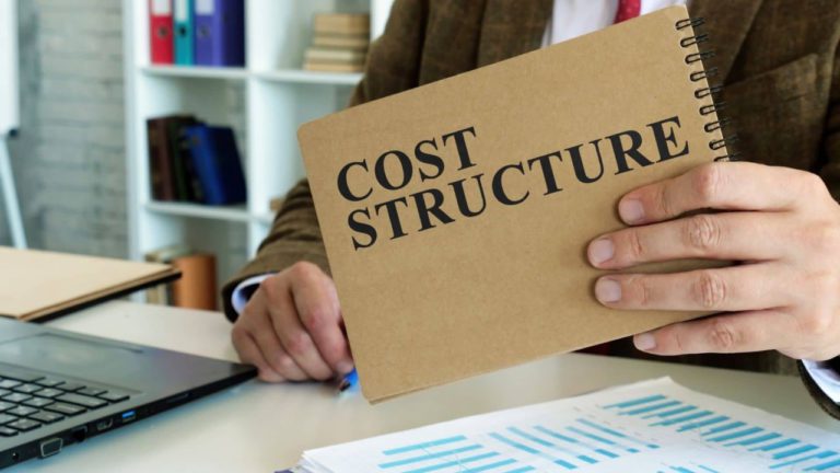 cost structure adalah