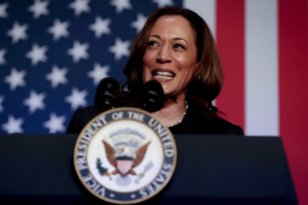 kamala harris siapa