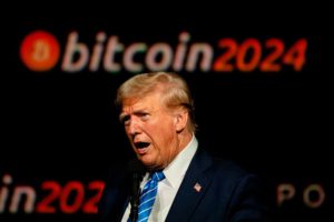 Trump Berjanji Jadikan Amerika Serikat Sebagai ‘Superpower Bitcoin’