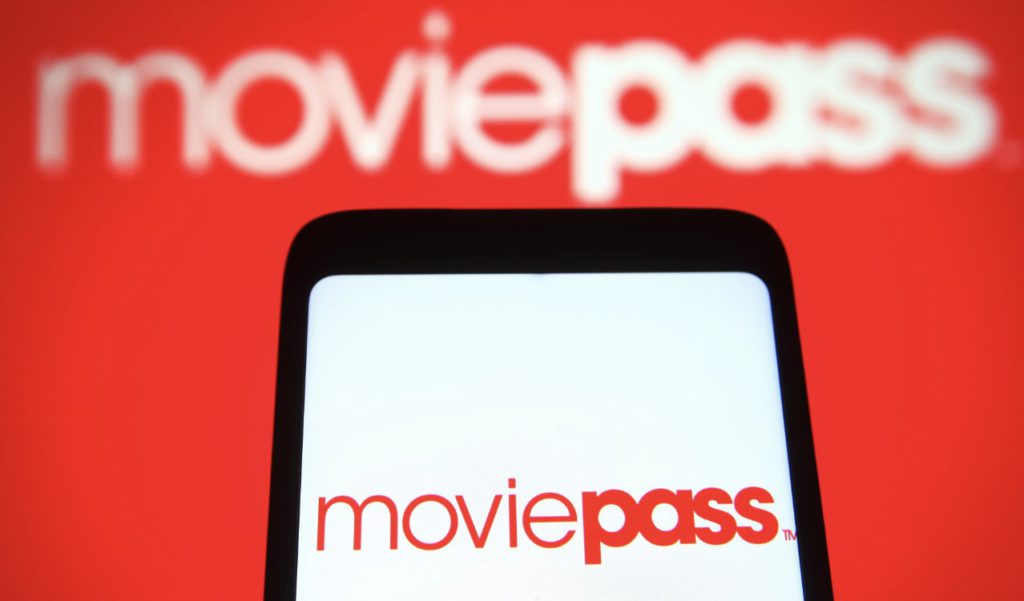 kolaborasi moviepass dan sui