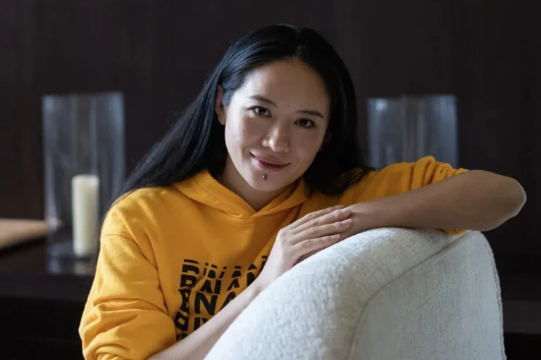5 Kisah Inspiratif Yi He: Dari Desa Terpencil ke Daftar ‘Most Powerful Women in Business’